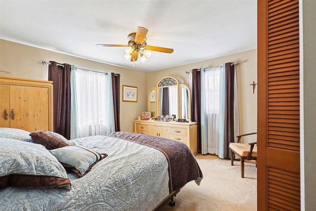 6142 Lake Harbor Road, Norton Shores, MI 49441