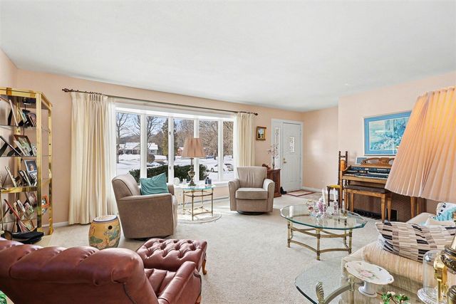 6142 Lake Harbor Road, Norton Shores, MI 49441