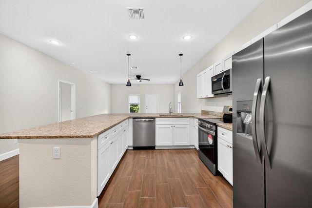 402 NW 12th Avenue, Boynton Beach, FL 33435