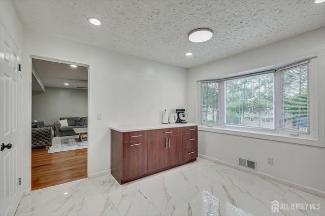 17 Myrtle Road, East Brunswick, NJ 08816