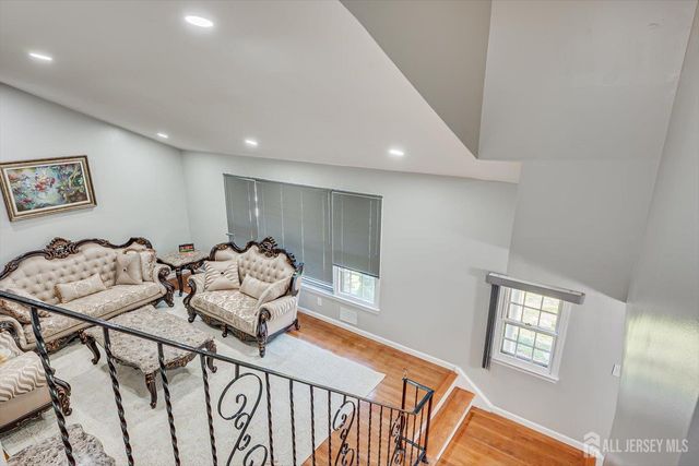 17 Myrtle Road, East Brunswick, NJ 08816