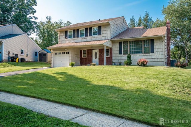 17 Myrtle Road, East Brunswick, NJ 08816