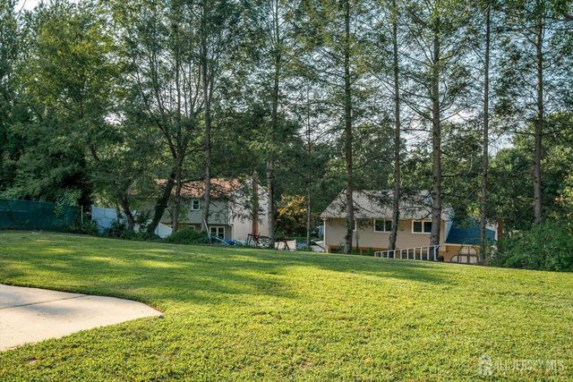17 Myrtle Road, East Brunswick, NJ 08816