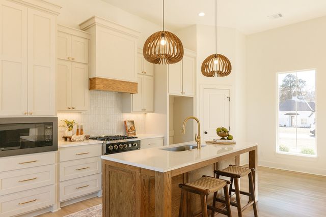 1053 Martin Way, Stonewall, LA 71078