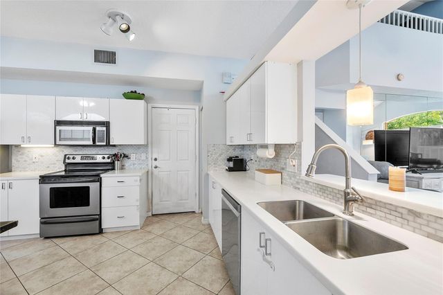 4020 Dorado Drive, Palm Beach Gardens, FL 33418