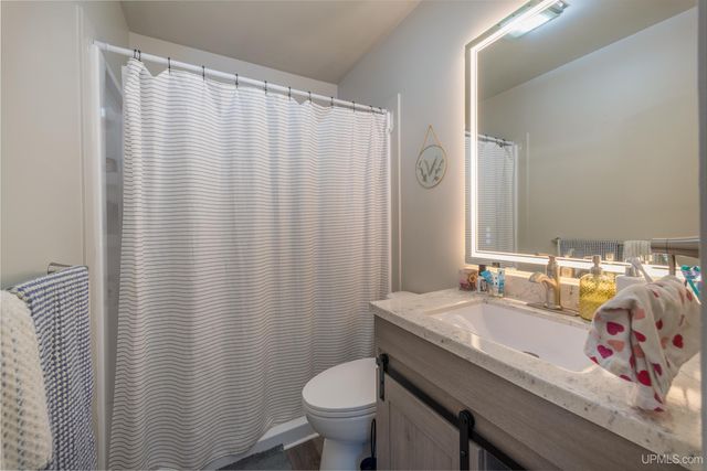 1250 Cleveland Avenue, Marquette, MI 49855