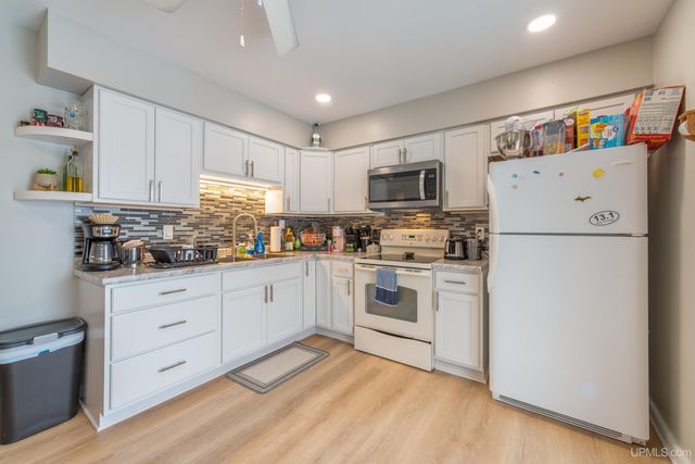 1250 Cleveland Avenue, Marquette, MI 49855