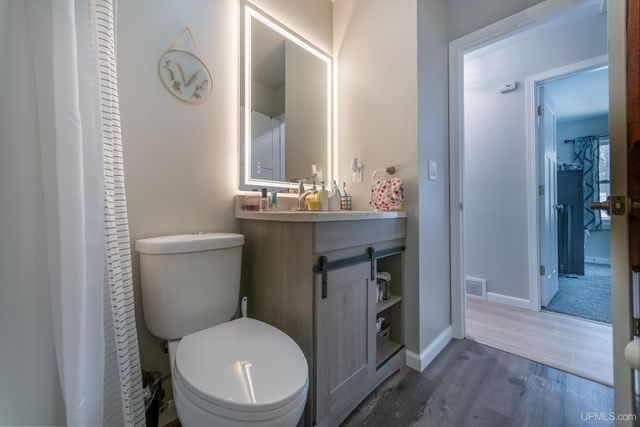 1250 Cleveland Avenue, Marquette, MI 49855