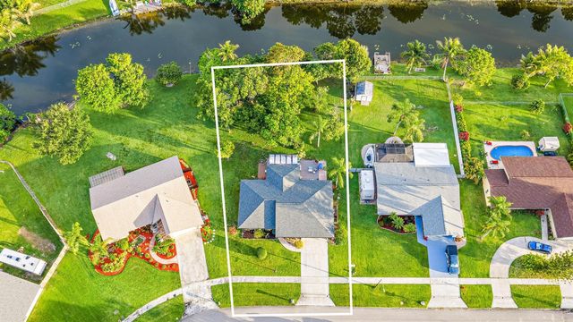 113 Cordoba Circle, Royal Palm Beach, FL 33411
