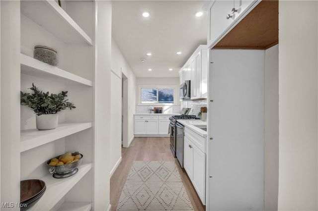 2063 Columbia Road, Westlake, OH 44145