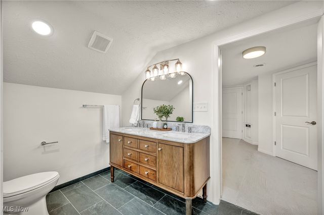 2063 Columbia Road, Westlake, OH 44145