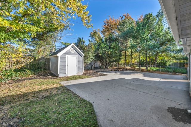 2063 Columbia Road, Westlake, OH 44145