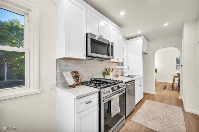 2063 Columbia Road, Westlake, OH 44145