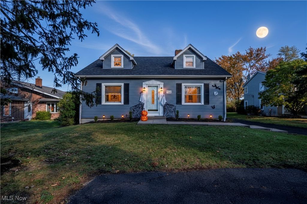 2063 Columbia Road, Westlake, OH 44145