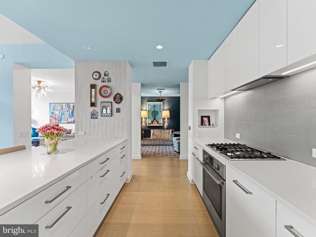 1111 24th St NW Unit 86, Washington, DC 20037