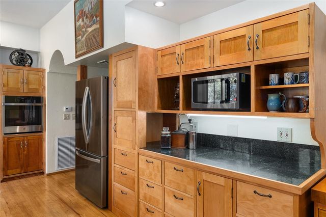 21736 NW 75TH AVENUE ROAD, Micanopy, FL 32667