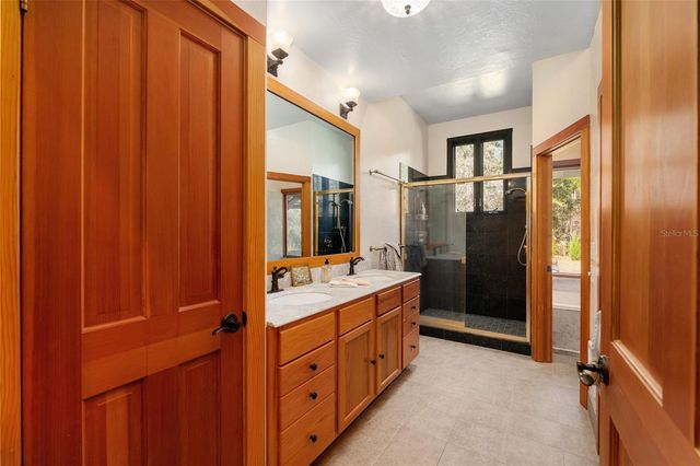 21736 NW 75TH AVENUE ROAD, Micanopy, FL 32667