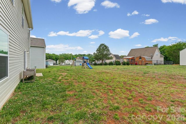180 Charleston Meadow Loop, Mocksville, NC 27028