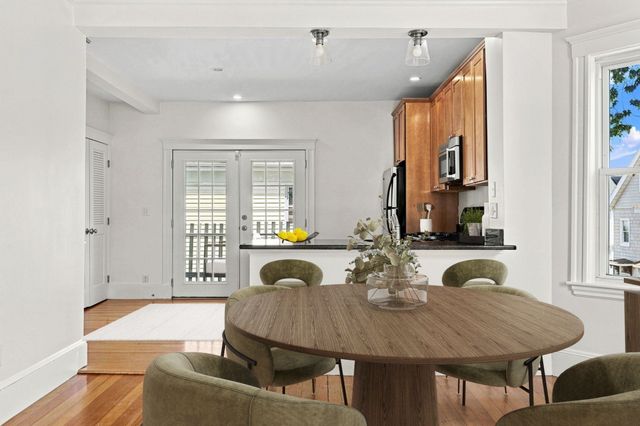 80 Harbor View St 2, Boston, MA 02125
