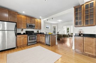 80 Harbor View St 2, Boston, MA 02125