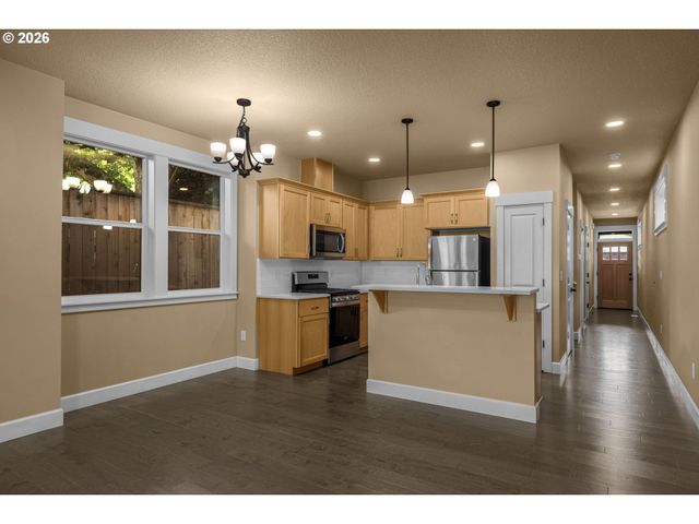 9126 N SEWARD Ave, Portland, OR 97217