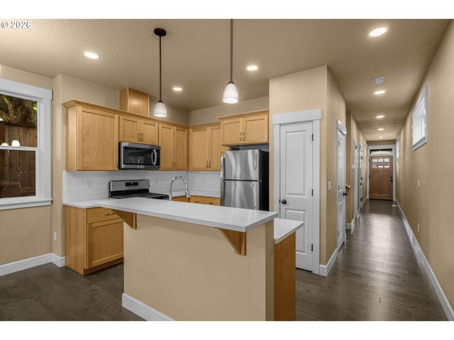9126 N SEWARD Ave, Portland, OR 97217