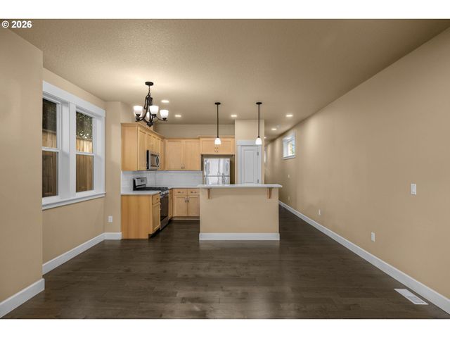 9126 N SEWARD Ave, Portland, OR 97217