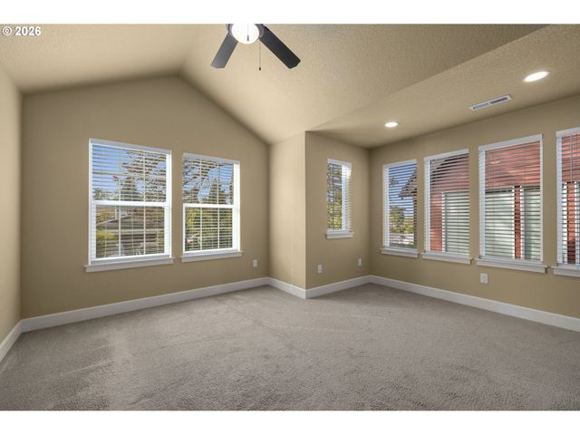 9126 N SEWARD Ave, Portland, OR 97217
