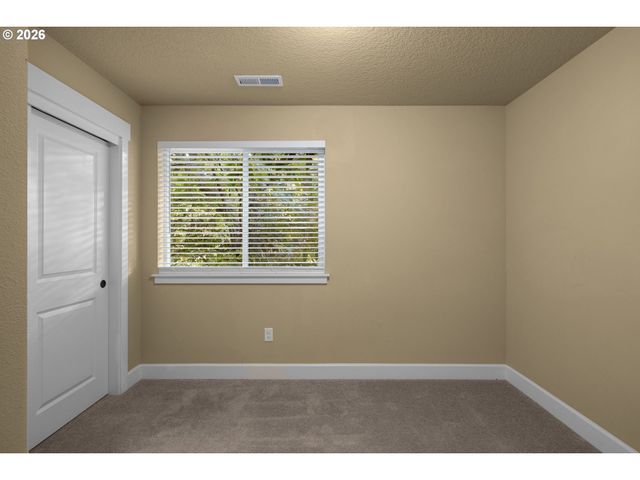 9126 N SEWARD Ave, Portland, OR 97217