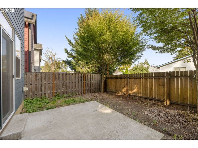 9126 N SEWARD Ave, Portland, OR 97217
