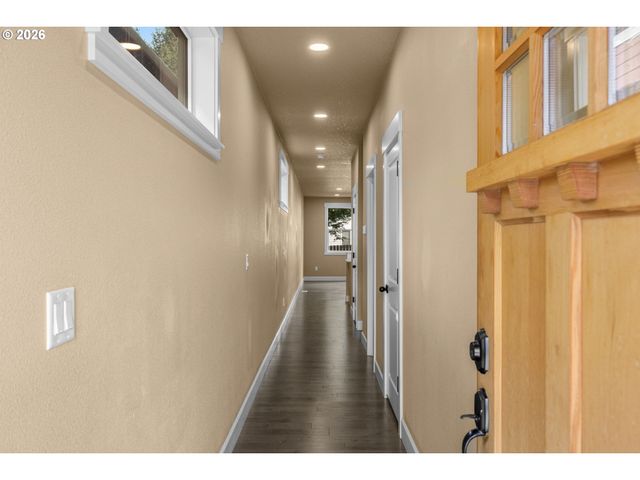 9126 N SEWARD Ave, Portland, OR 97217