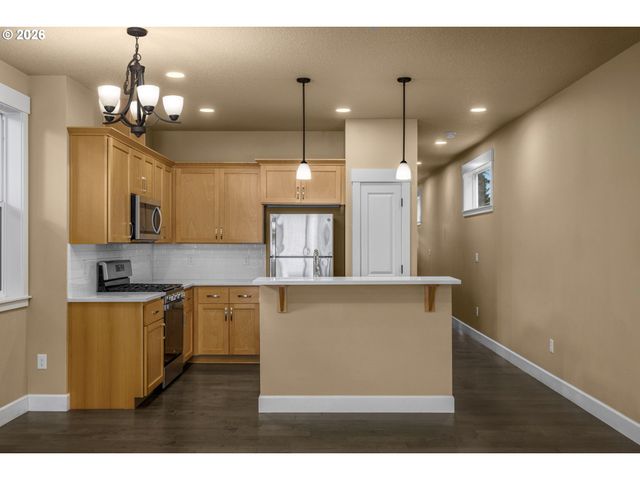 9126 N SEWARD Ave, Portland, OR 97217