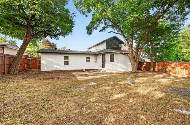 1721 IDA Street, Arlington, TX 76010
