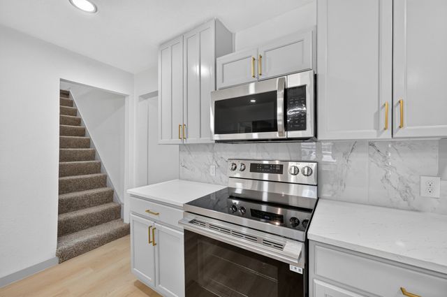 1721 IDA Street, Arlington, TX 76010