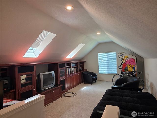 9221 181st Avenue E, Bonney Lake, WA 98391