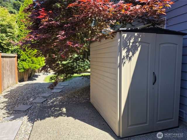 9221 181st Avenue E, Bonney Lake, WA 98391