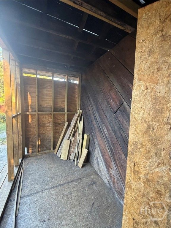 Image 6 of property listing at 613 W 41st Street, Savannah, GA 31415