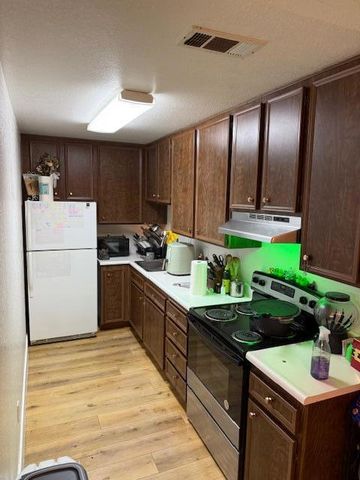 2810 N Arcadia Court 115, Palm Springs, CA 92262