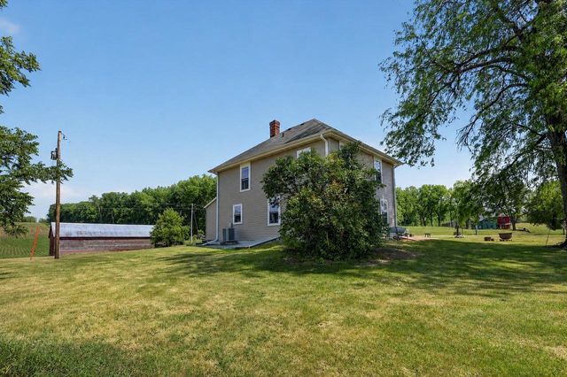 W1012 Spring Creek Road, Brodhead, WI 53520