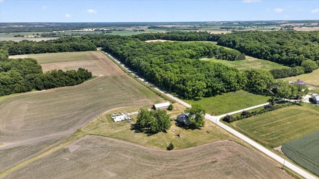 W1012 Spring Creek Road, Brodhead, WI 53520