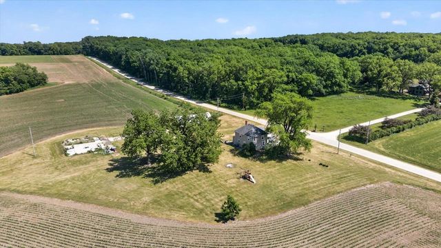 W1012 Spring Creek Road, Brodhead, WI 53520