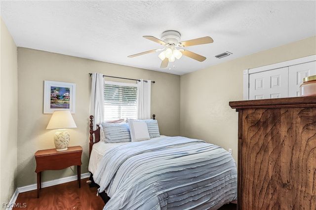 1932 SE 8th AVE, Cape Coral, FL 33990