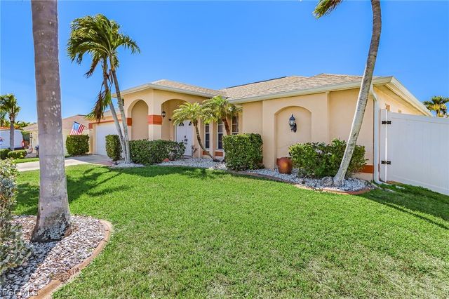 1932 SE 8th AVE, Cape Coral, FL 33990