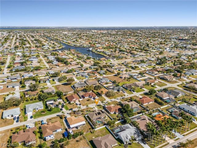 1932 SE 8th AVE, Cape Coral, FL 33990