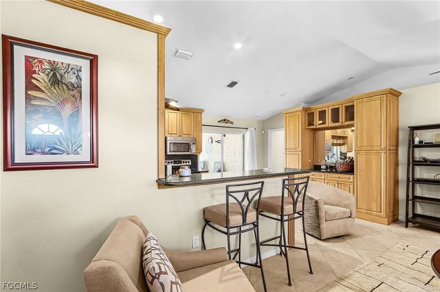 1932 SE 8th AVE, Cape Coral, FL 33990