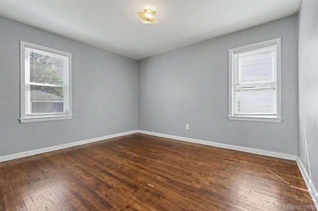 6436 Grandville Avenue, Detroit, MI 48228