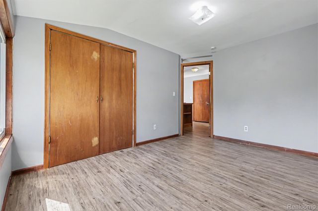 6436 Grandville Avenue, Detroit, MI 48228