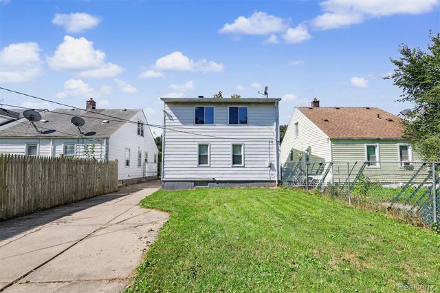 6436 Grandville Avenue, Detroit, MI 48228