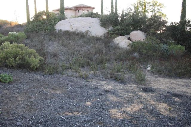 Little Canyon Lane, Escondido, CA 92026