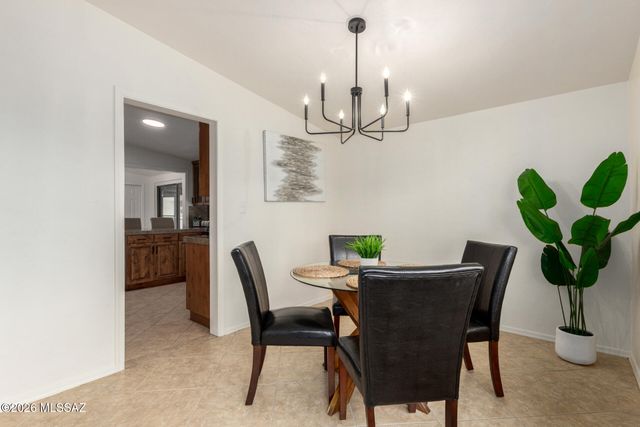 861 S Charles Avenue, Tucson, AZ 85711